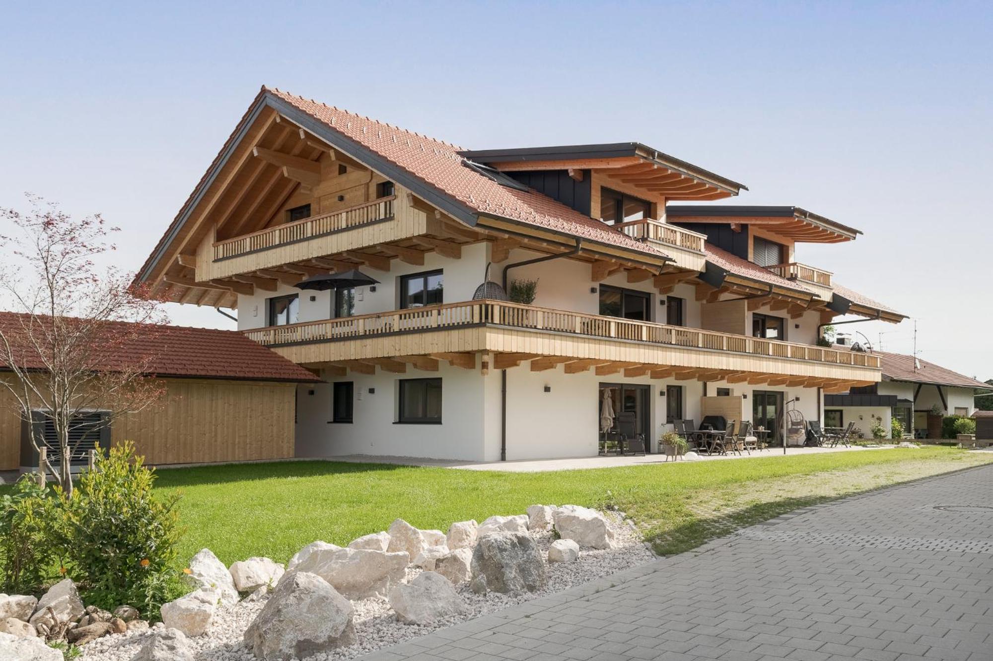 Fenjoy: Ferienapartment In Neubau / Balkon / Bbq *